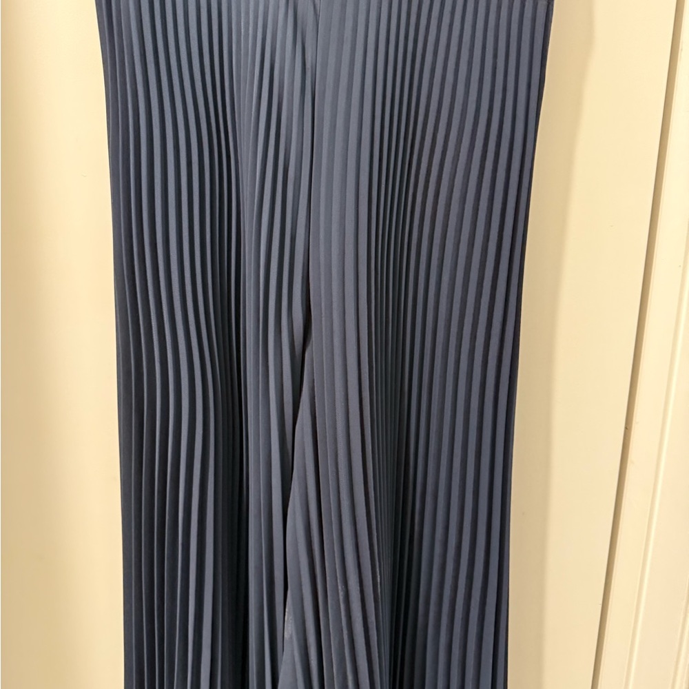 Elegant Club Monaco Navy Sleeveless wide leg jumpsuit - Picture 4 of 6